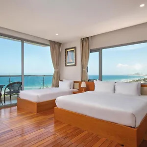 https://sekong-hotel-danang.hotelsofhoian.com